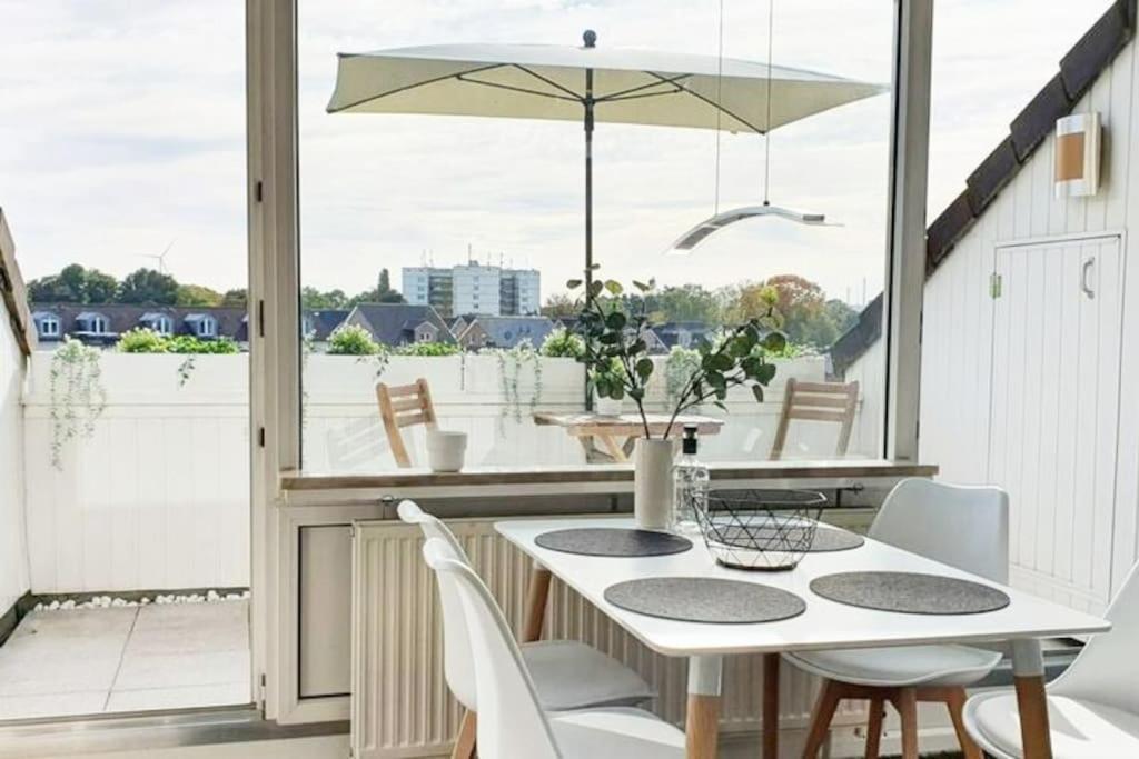 Modernes Und Ruhiges Appartement Mit Loggia Marl Ngoại thất bức ảnh