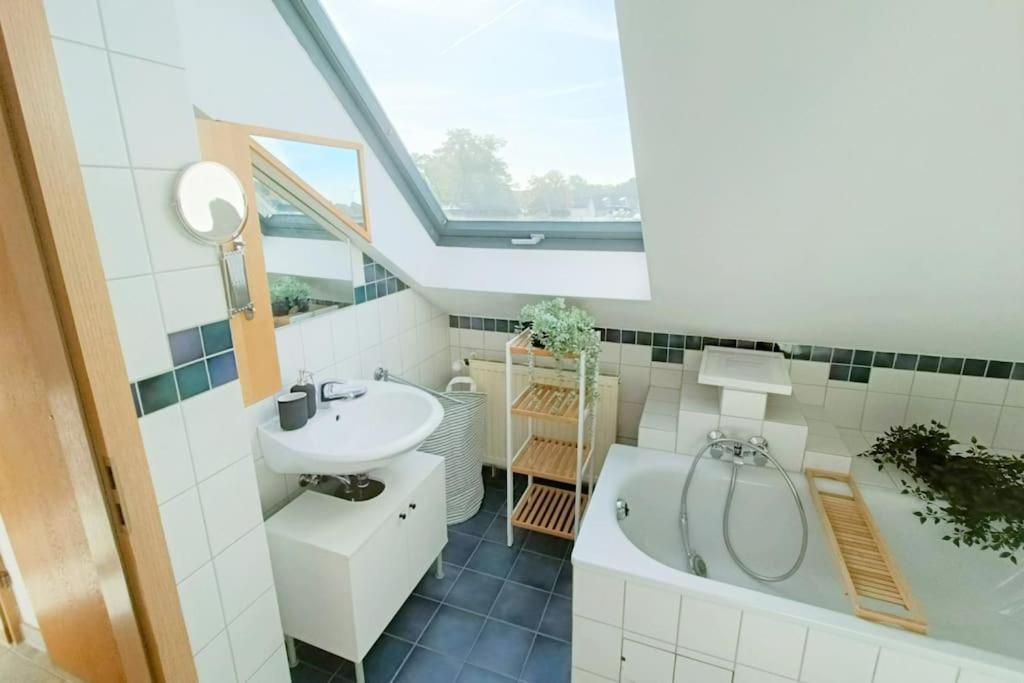 Modernes Und Ruhiges Appartement Mit Loggia Marl Ngoại thất bức ảnh