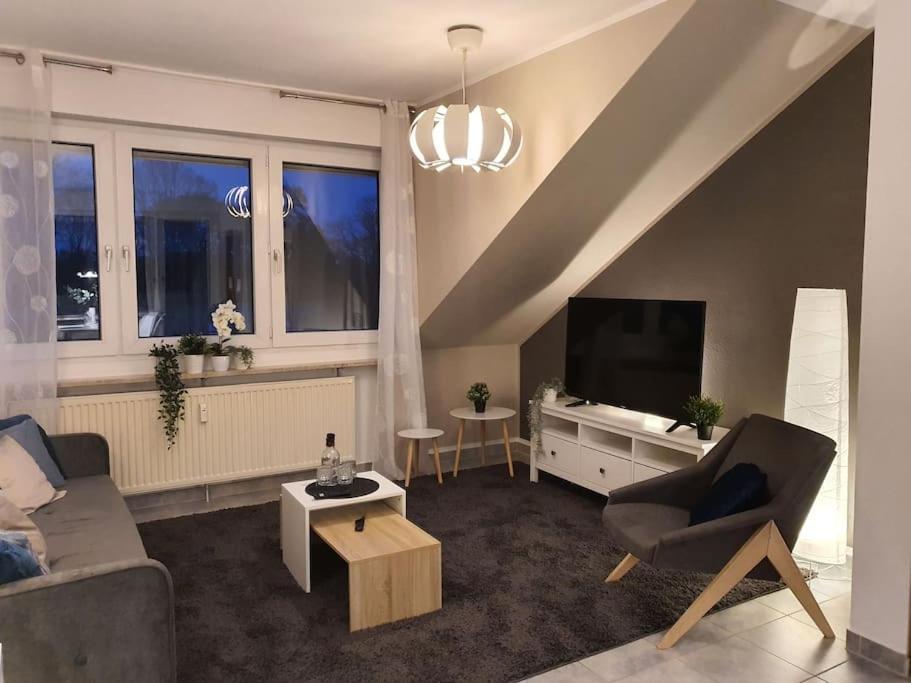 Modernes Und Ruhiges Appartement Mit Loggia Marl Ngoại thất bức ảnh