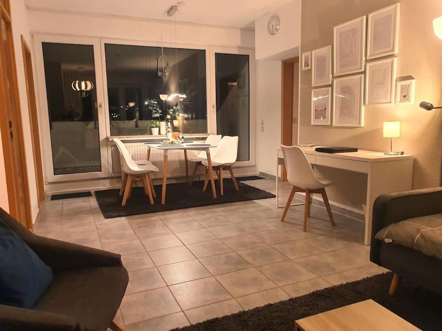 Modernes Und Ruhiges Appartement Mit Loggia Marl Ngoại thất bức ảnh