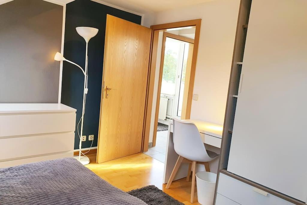 Modernes Und Ruhiges Appartement Mit Loggia Marl Ngoại thất bức ảnh